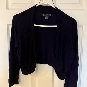 5/25$ Navy cropped sweater